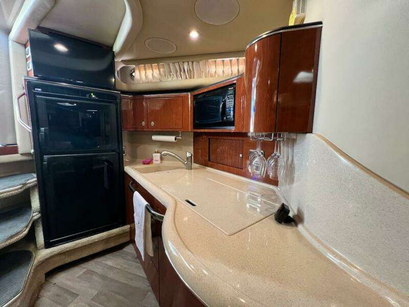 2004 Sea Ray 380 Sundancer