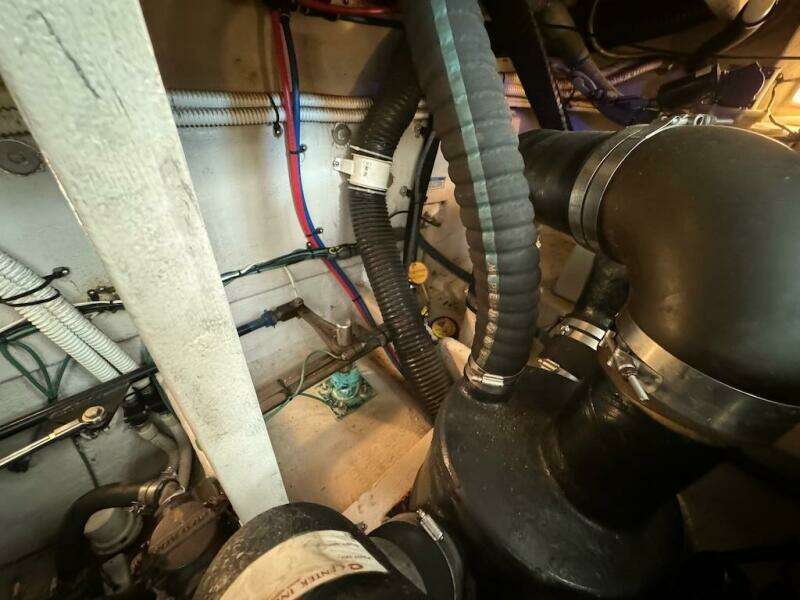 2004 Sea Ray 380 Sundancer