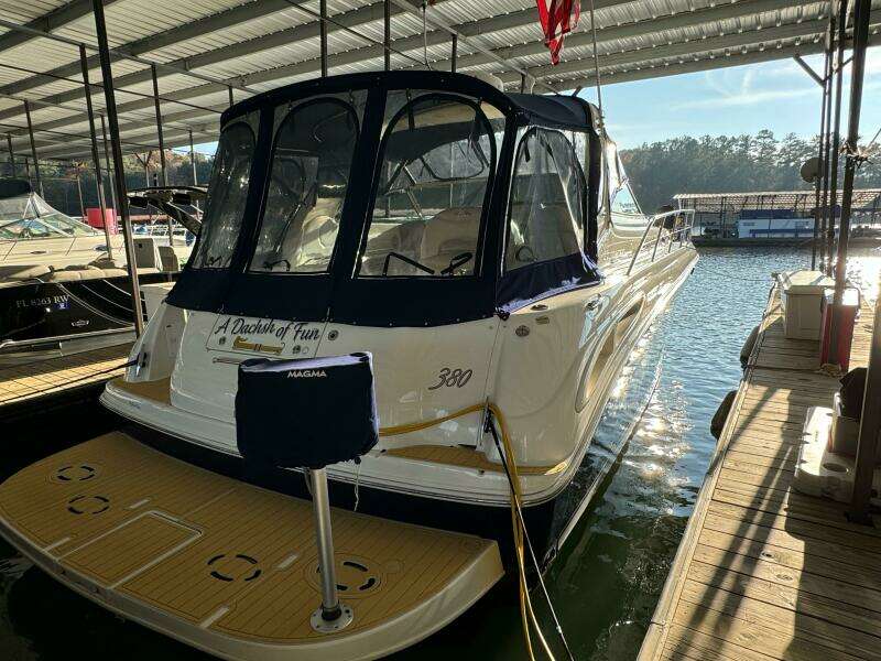 2004 Sea Ray 380 Sundancer