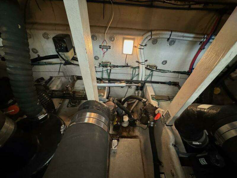 2004 Sea Ray 380 Sundancer