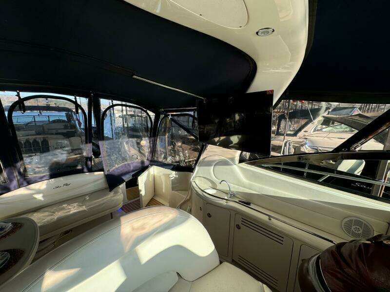 2004 Sea Ray 380 Sundancer