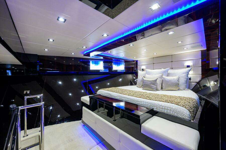 1997 Broward 108 Raised Pilothouse