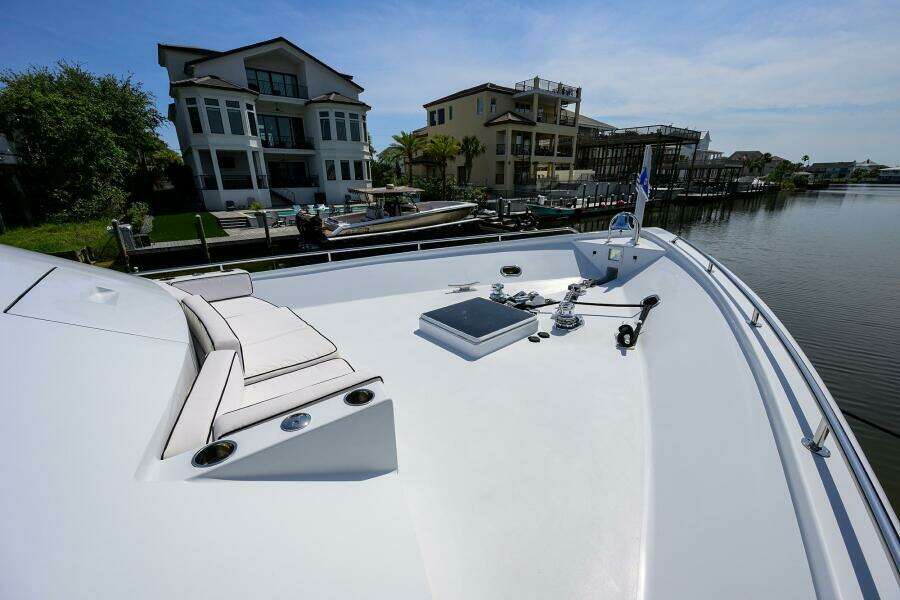 1997 Broward 108 Raised Pilothouse