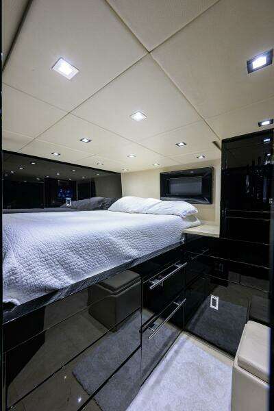 1997 Broward 108 Raised Pilothouse