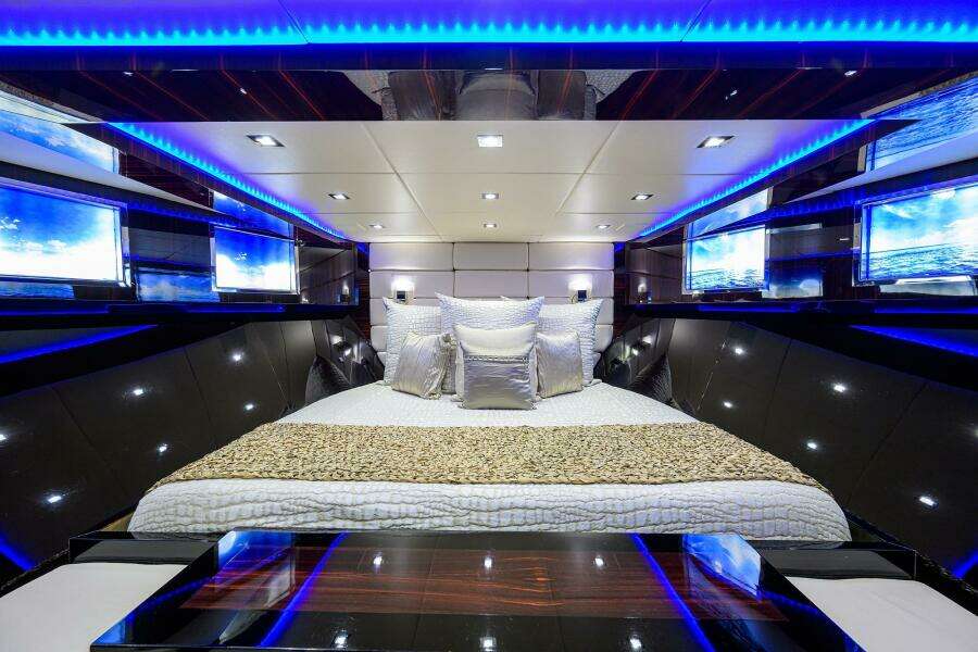 1997 Broward 108 Raised Pilothouse