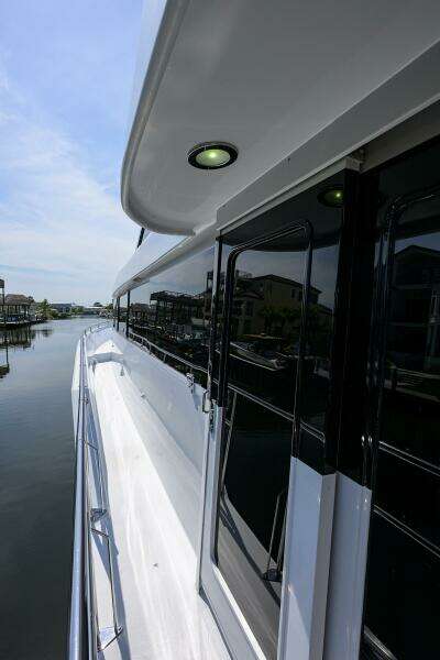 1997 Broward 108 Raised Pilothouse