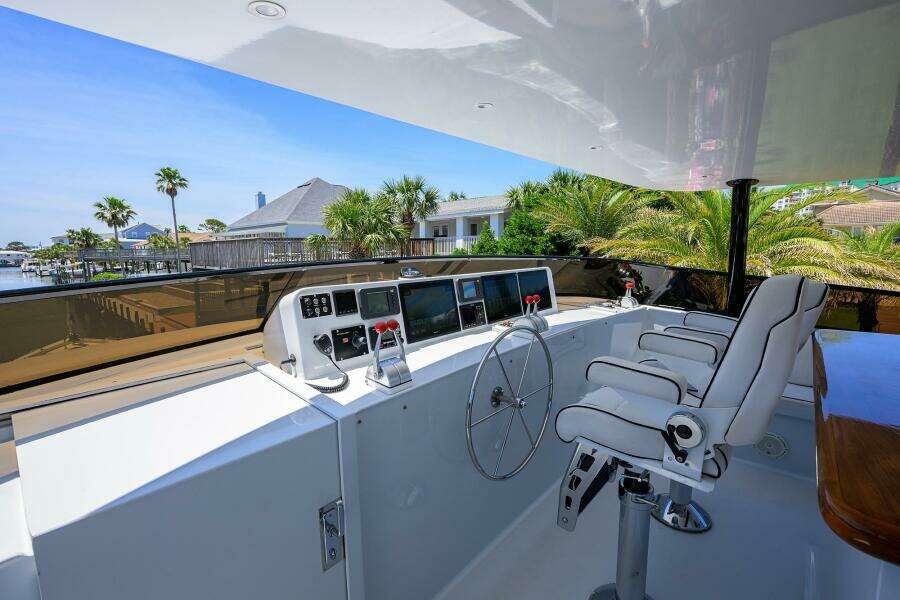1997 Broward 108 Raised Pilothouse
