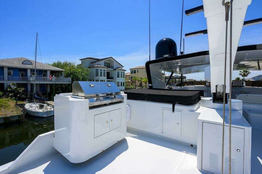 1997 Broward 108 Raised Pilothouse