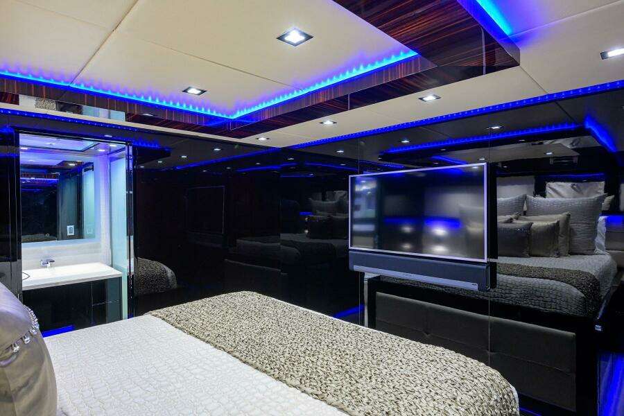 1997 Broward 108 Raised Pilothouse