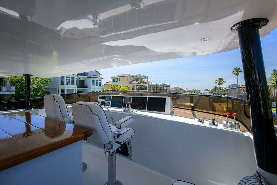 1997 Broward 108 Raised Pilothouse