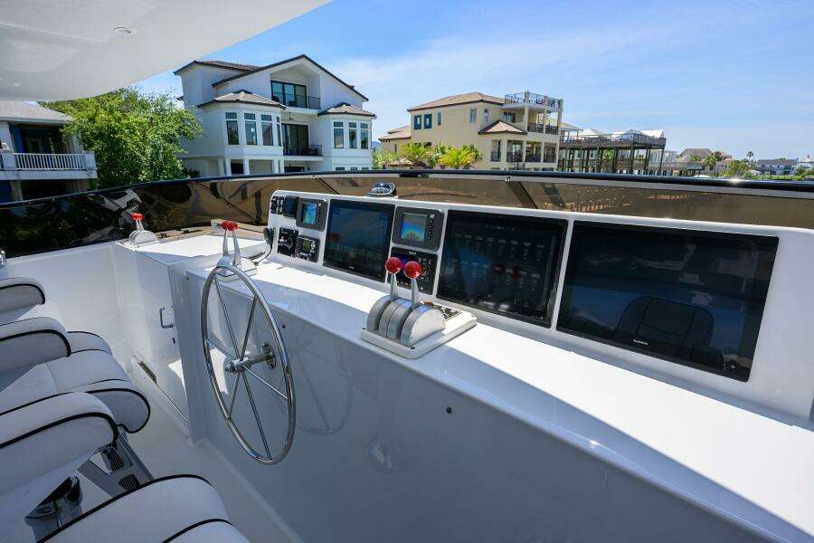 1997 Broward 108 Raised Pilothouse