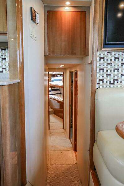 2005 Viking 48 Convertible