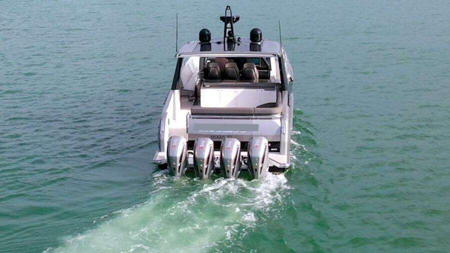 2022 Azimut Verve 47