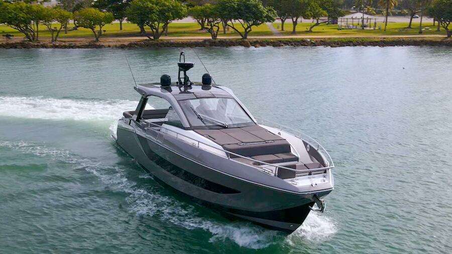 2022 Azimut Verve 47