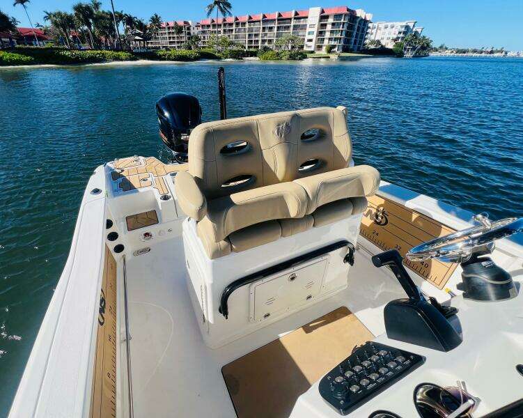 2020 NauticStar 251 Hybrid