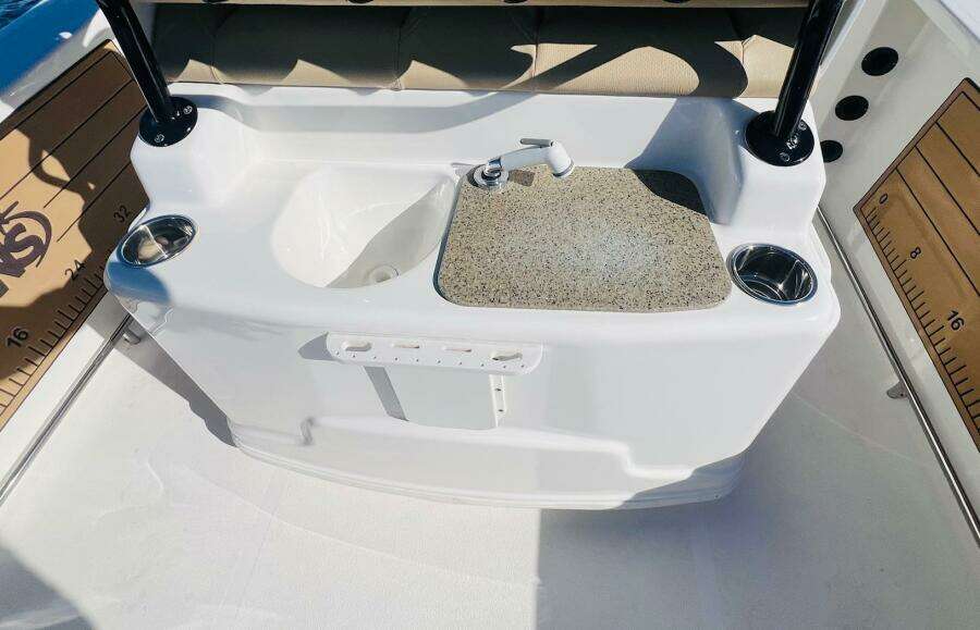 2020 NauticStar 251 Hybrid