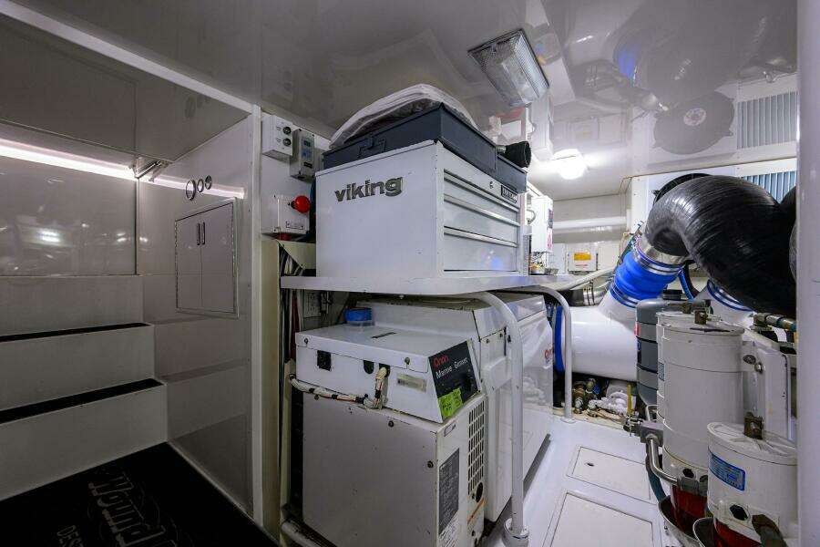 2004 Viking 65 Enclosed Bridge w/Tower