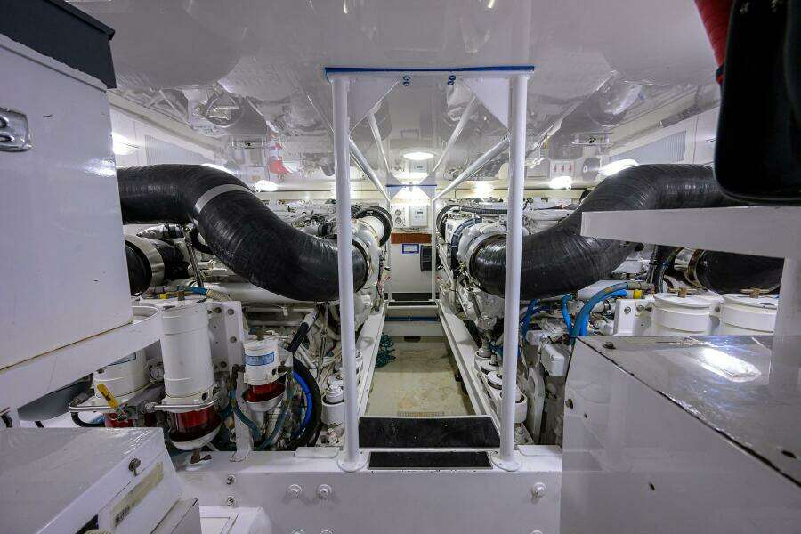 2004 Viking 65 Enclosed Bridge w/Tower