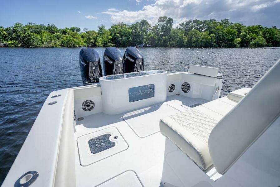2025 Billfish 39 Center Console w/Tower