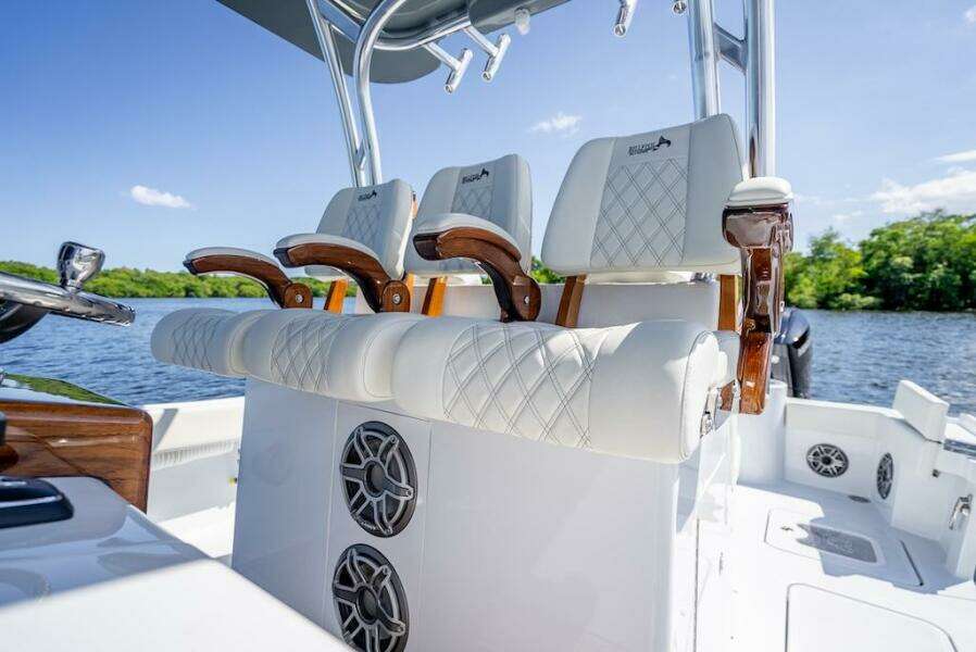 2025 Billfish 39 Center Console w/Tower