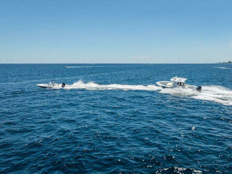 2025 Billfish 39 Center Console w/Tower