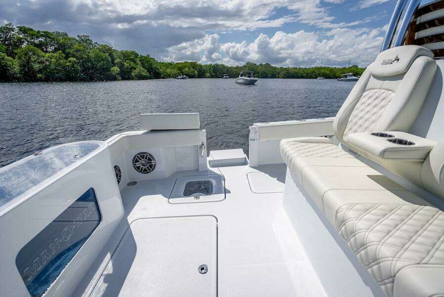 2025 Billfish 39 Center Console w/Tower