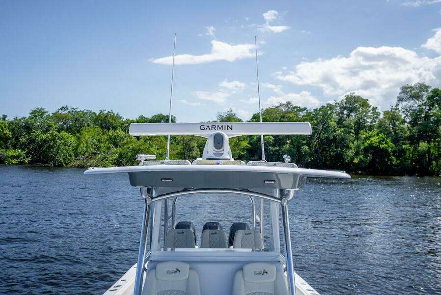 2025 Billfish 39 Center Console w/Tower