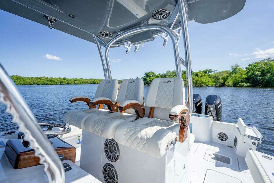 2025 Billfish 39 Center Console w/Tower