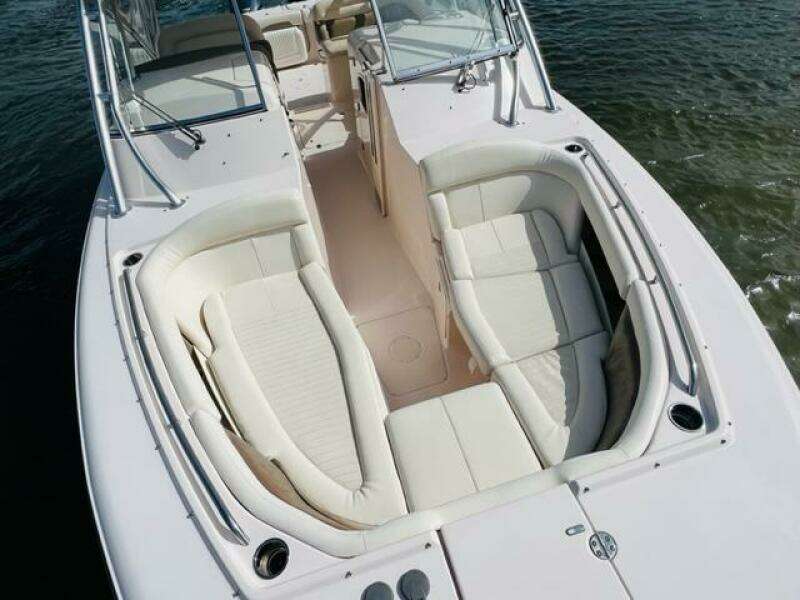 2014 Grady-White Freedom 335 boat with spacious seating and open deck.