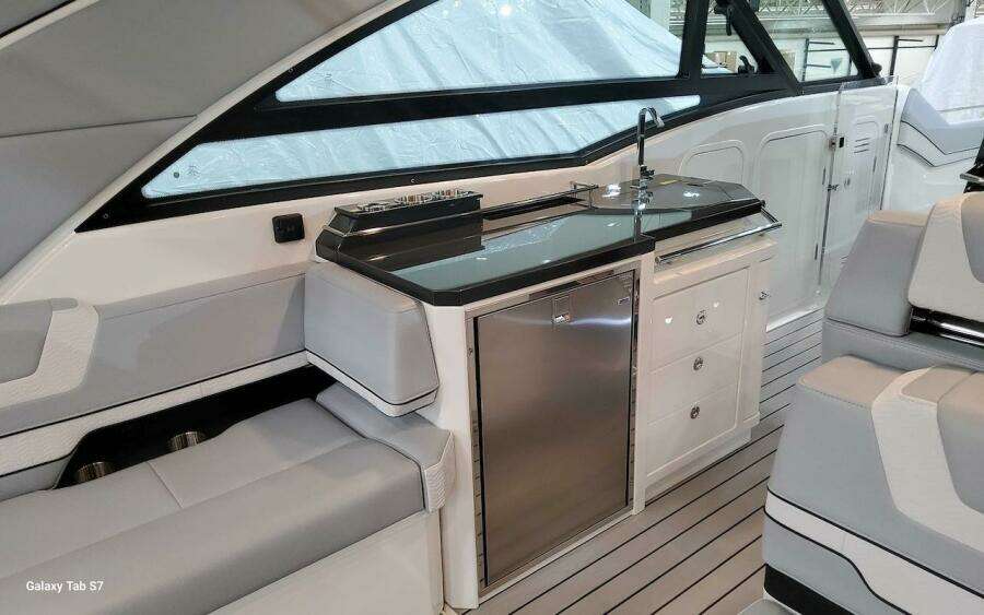 2024 Formula 430 Super Sport Crossover