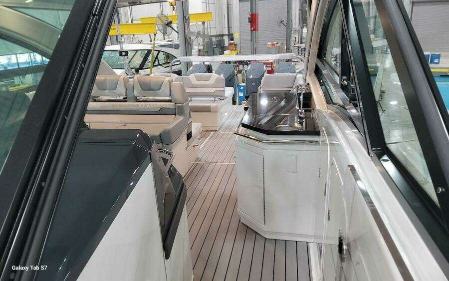 2024 Formula 430 Super Sport Crossover