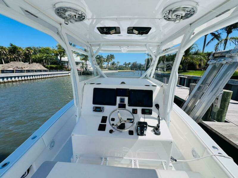 2015 Billfish 39 Custom CC