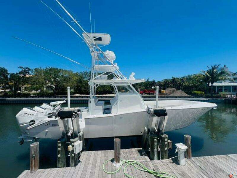 2015 Billfish 39 Custom CC