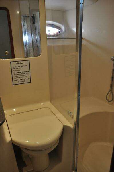 1998 Sea Ray 480 Sedan Bridge