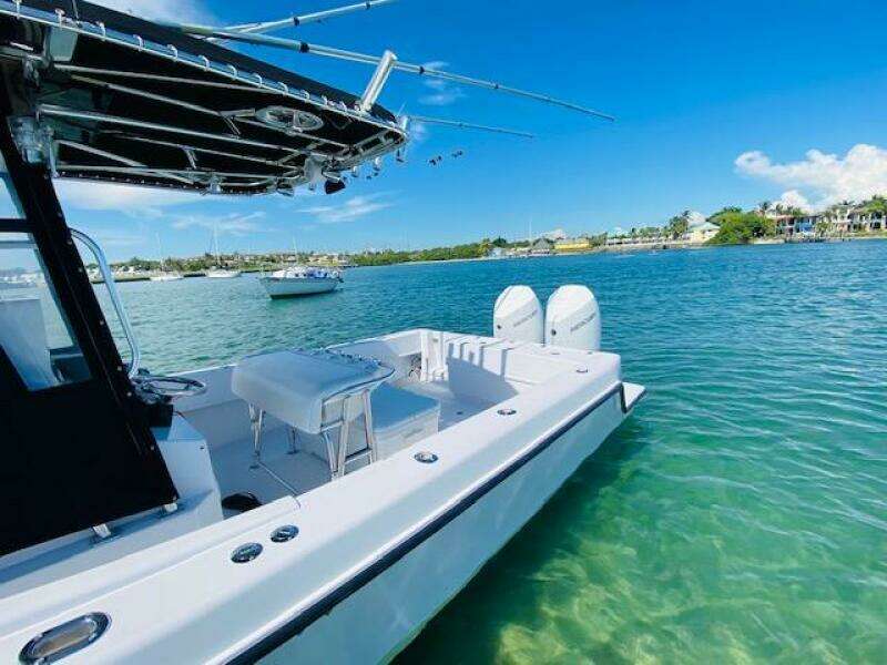 2004 Contender 31 Cuddy