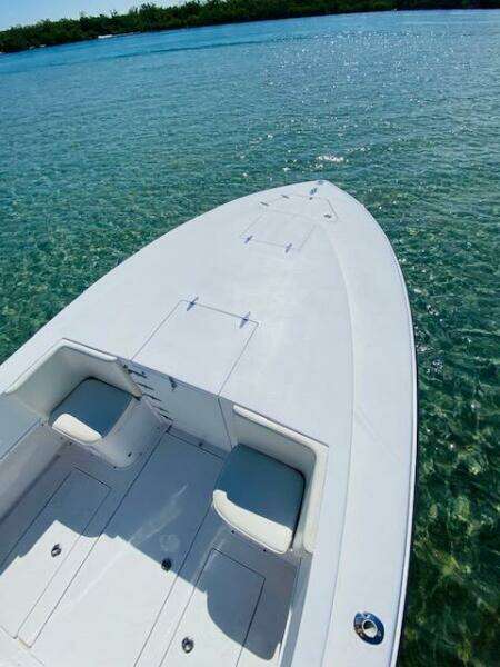 2004 Contender 31 Cuddy