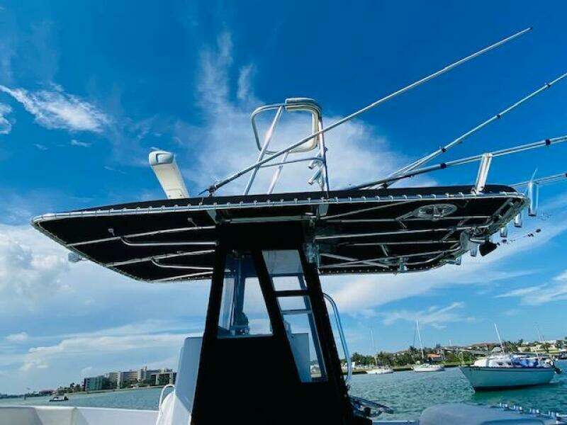 2004 Contender 31 Cuddy