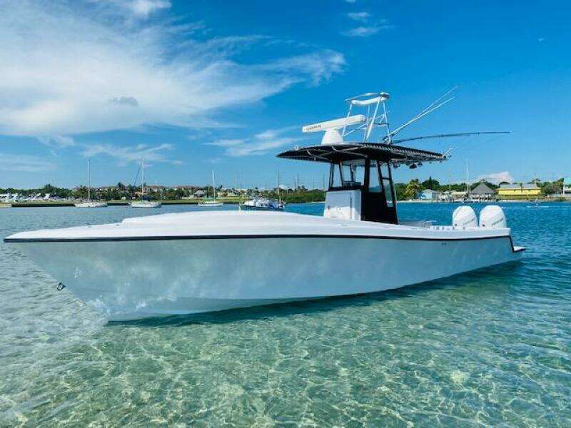 2004 Contender 31 Cuddy