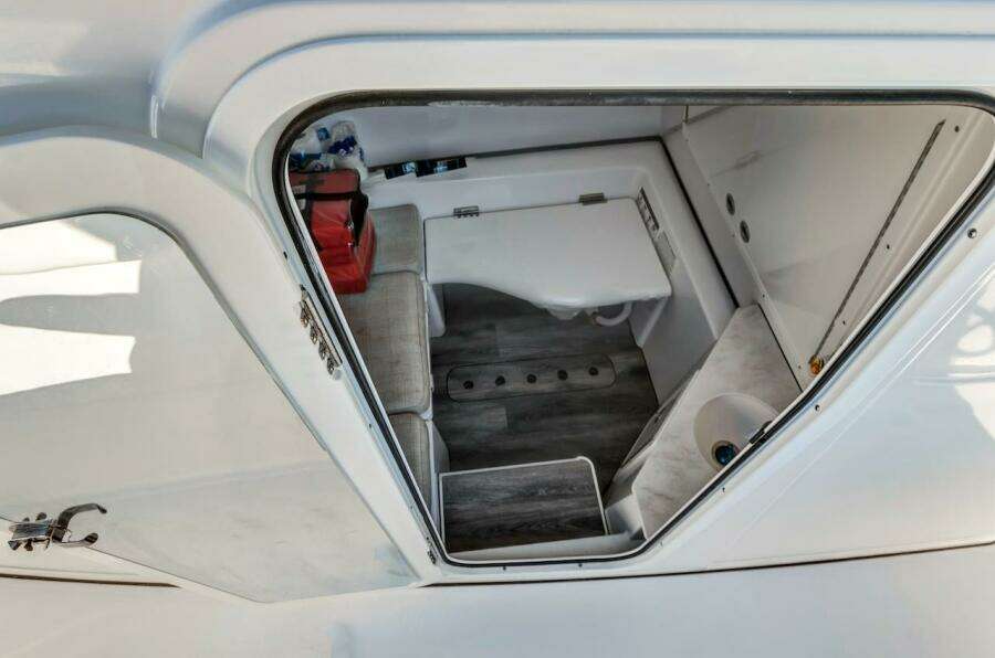 2022 Sportsman Open 352 Center Console