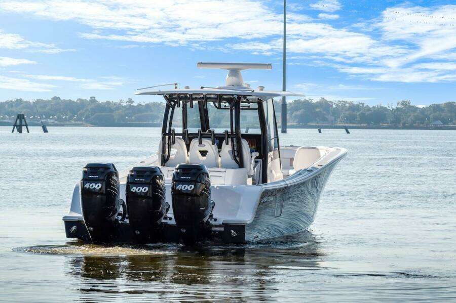 2022 Sportsman Open 352 Center Console
