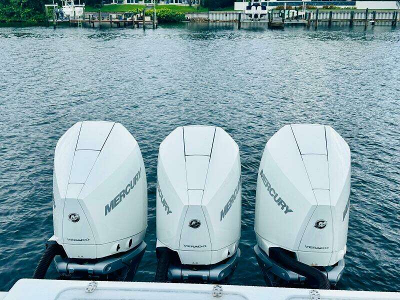 2024 Contender 39 ST