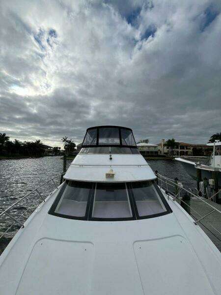 2000 Carver 396 Motor Yacht