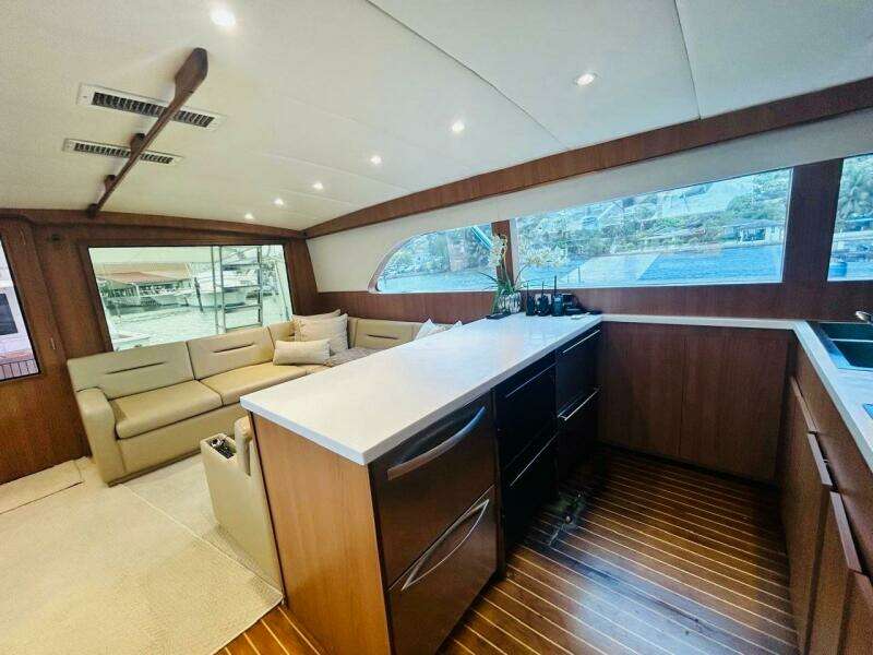 1988 Bertram 54'