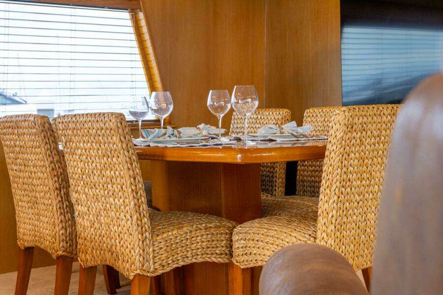 1989 Hatteras 80 Cockpit Motor Yacht