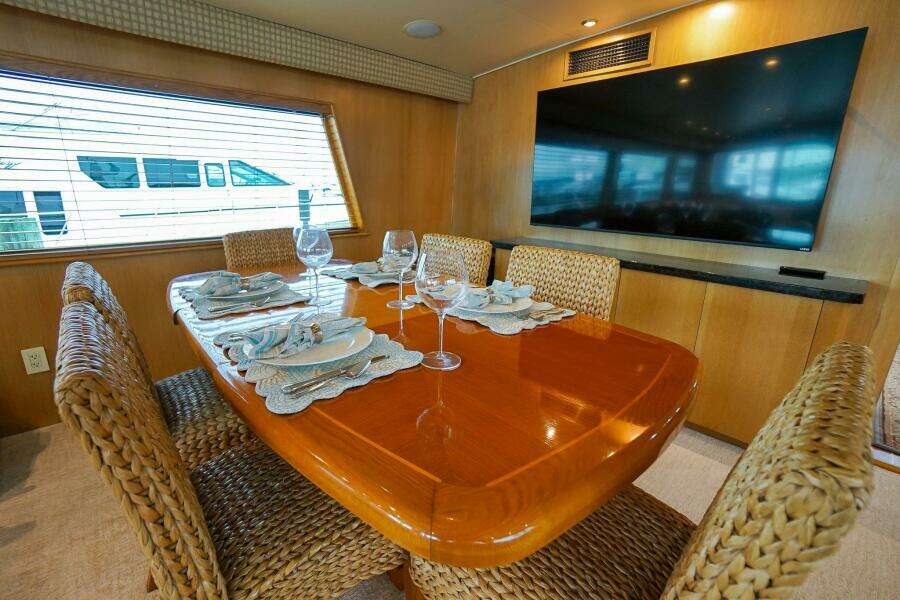 1989 Hatteras 80 Cockpit Motor Yacht