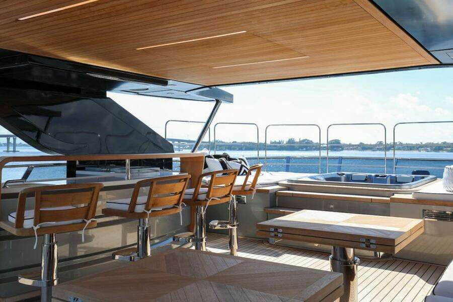 2025 Majesty Yachts 120