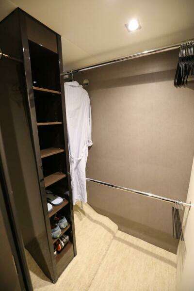 2016 Marquis 660 Sport Yacht