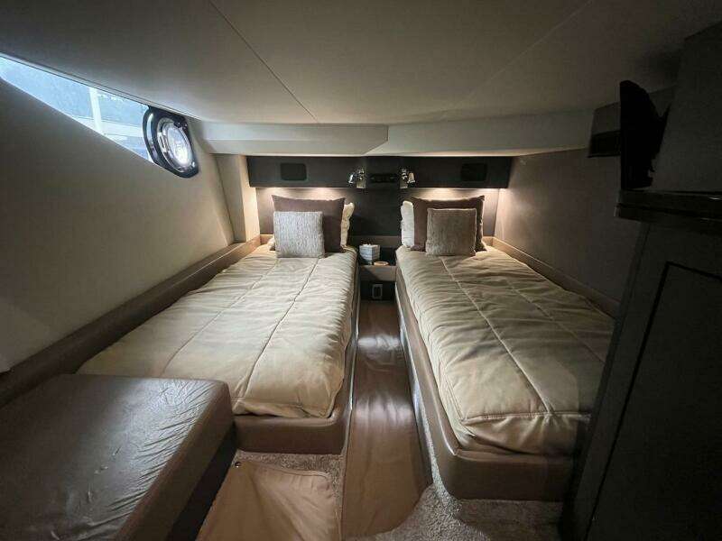 2017 Marquis 500 Sport Yacht twin bed cabin interior.