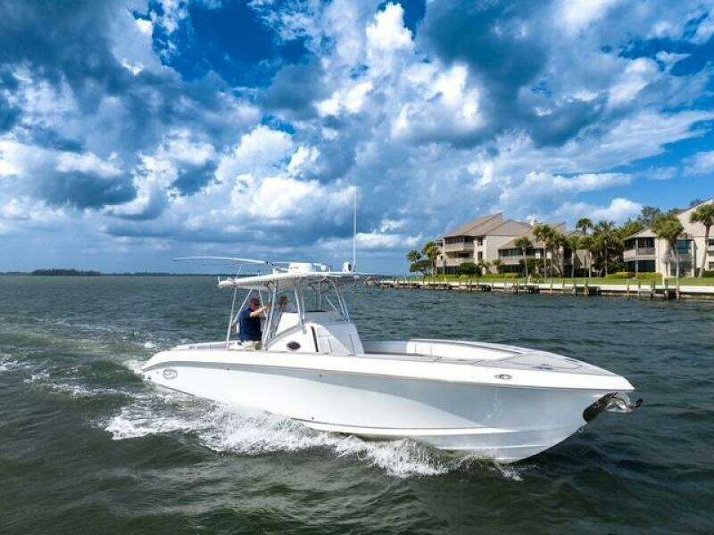 2007 Spectre 37 Center Console