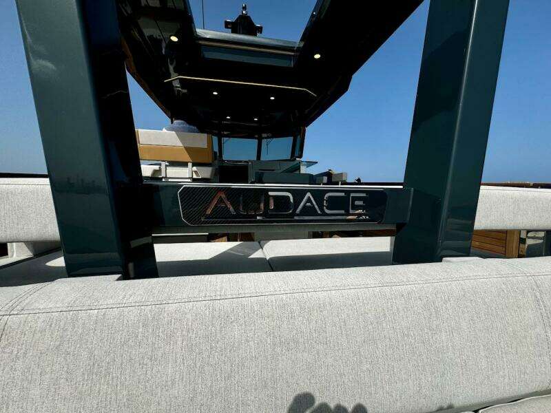 Top view of 2025 Aicon Audace 50 luxury yacht layout.